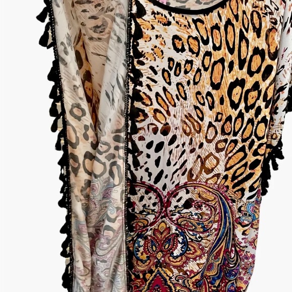 Magic Blouse Coverup  Womens Size Medium Animal Print - Picture 4 of 5